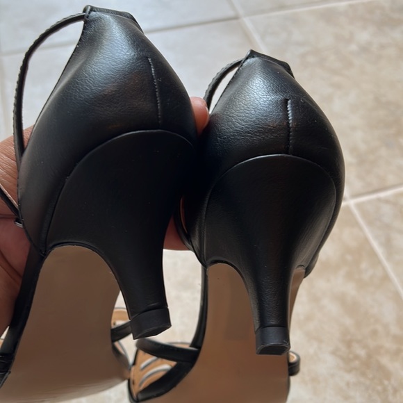 lauren blakwell Shoes Lauren Blackwell Black Ankle Wrap Low Heeled Shoes Size 8 Poshmark